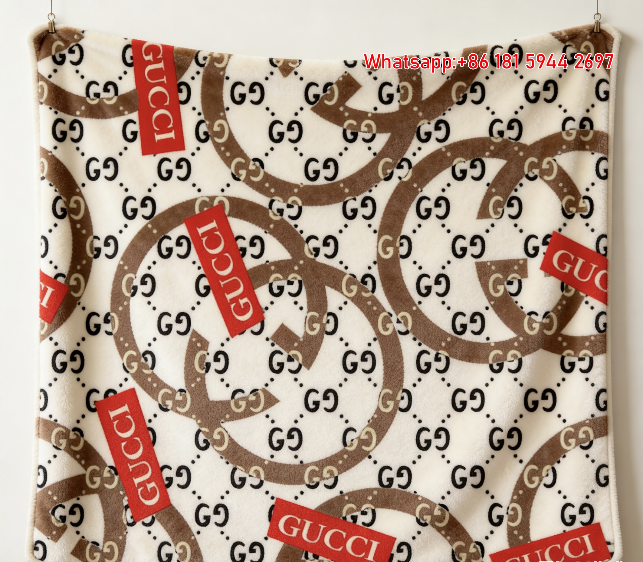 Gucci GG Monogram Red Label Flannel Blanket Classic Wall Decor throw blankets IMG_2593